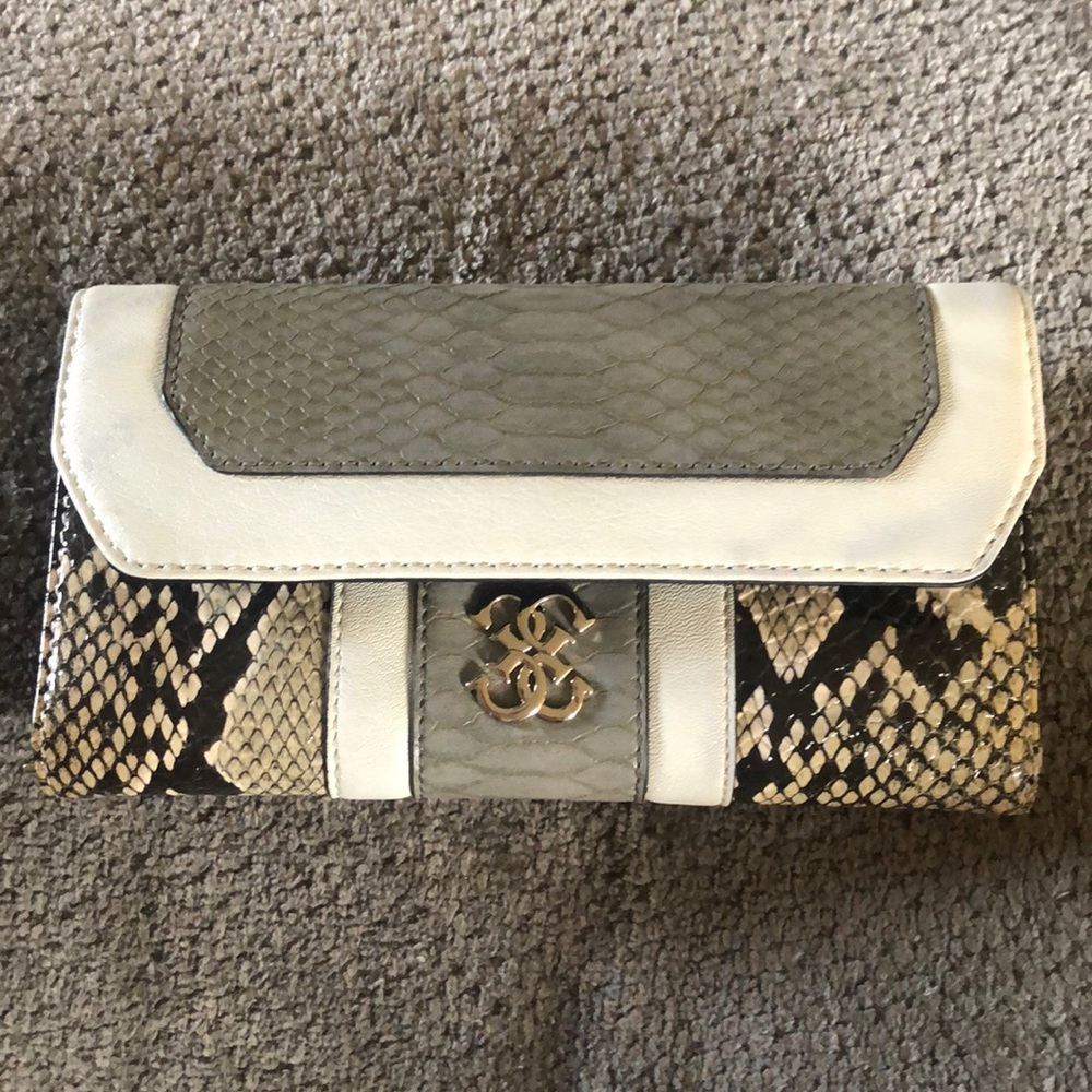 Guess wallet